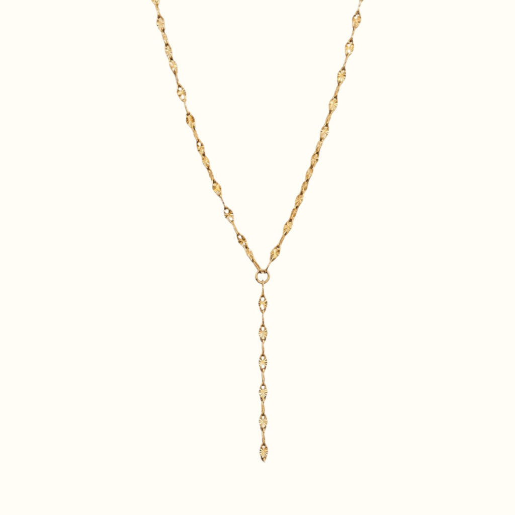 DUGO gold lariat necklace featuring a delicate textured lip chain design in a Y-drop style.