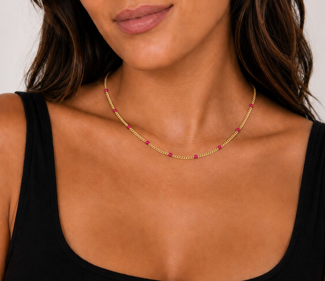 Woman wearing the DUGO gold pink Enamel Curb Chain Necklace