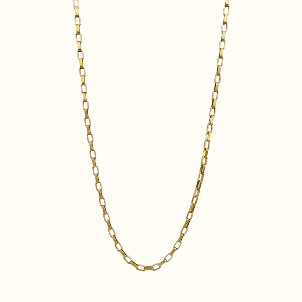 DUGO 18K gold-filled Venetian box chain necklace in a classic link design, durable and tarnish-resistant.