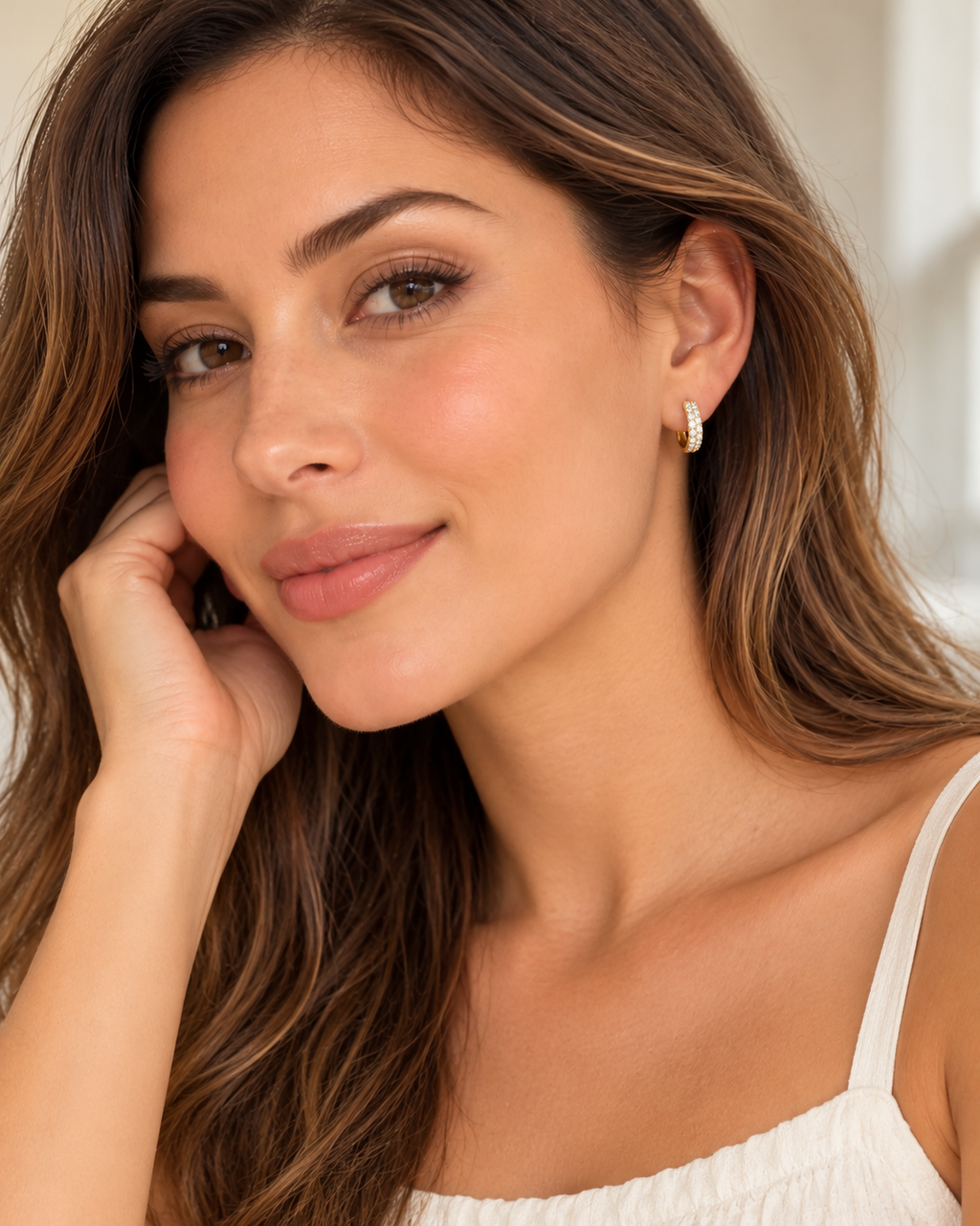 DUGO Mini Pavé Huggies Hoop Earrings – view 4