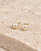 DUGO Pearl Stud Earrings – view 3