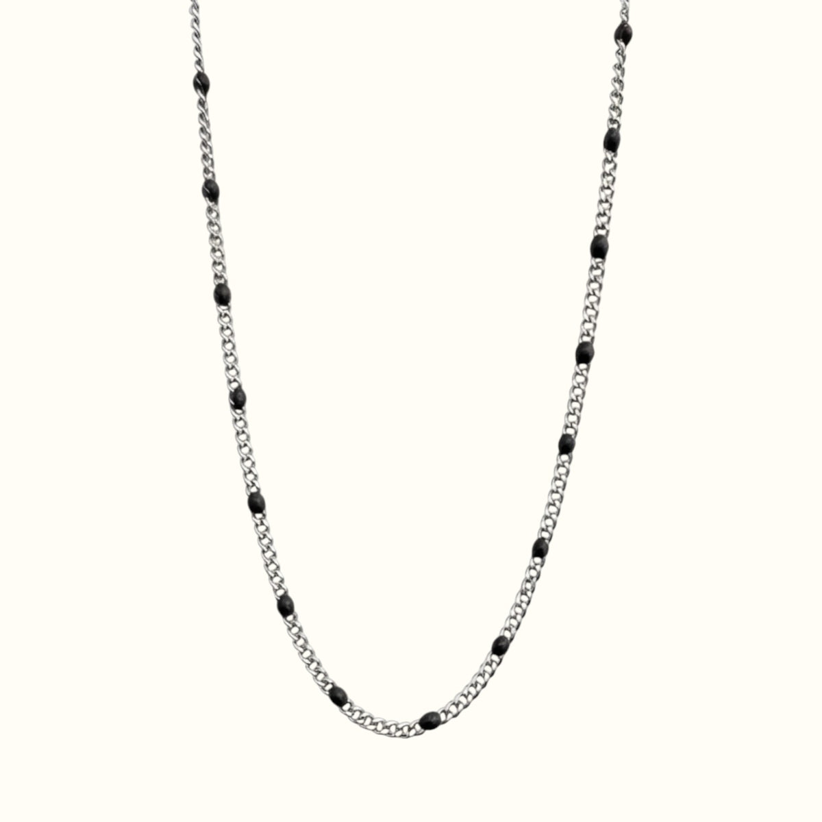 DUGO Curb Colors chain necklace in silver with black enamel beads, crafted from tarnish-resistant stainless steel.