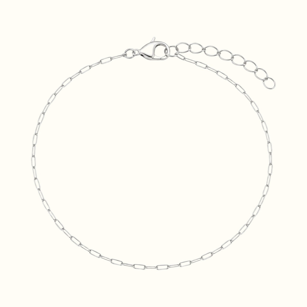 DUGO dainty silver stainless steel paperclip chain bracelet with a lobster clasp and adjustable extender chain.