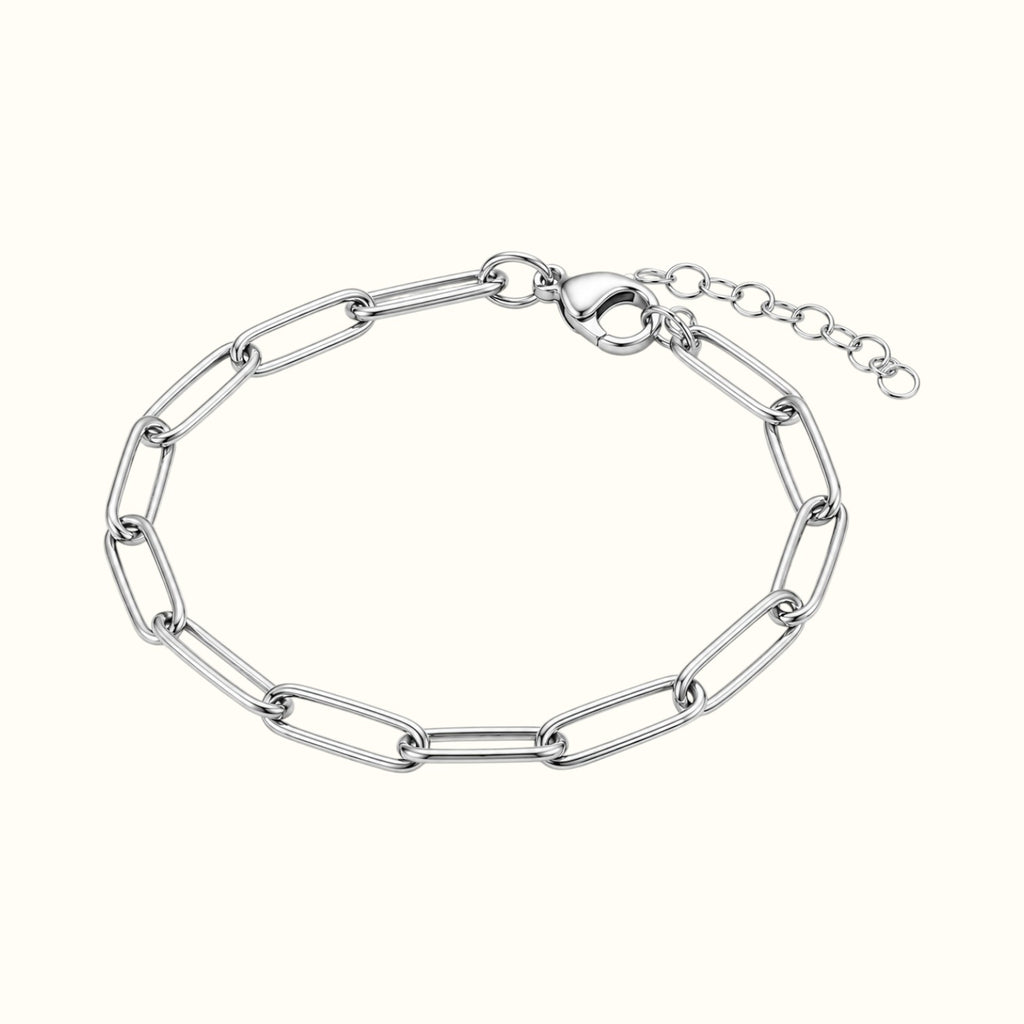 DUGO silver paperclip chain bracelet with elongated links, lobster clasp, and adjustable extender chain.