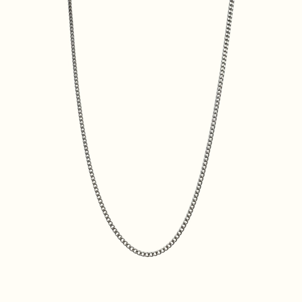 DUGO thin silver curb chain necklace with delicate interlocking links for everyday layering.